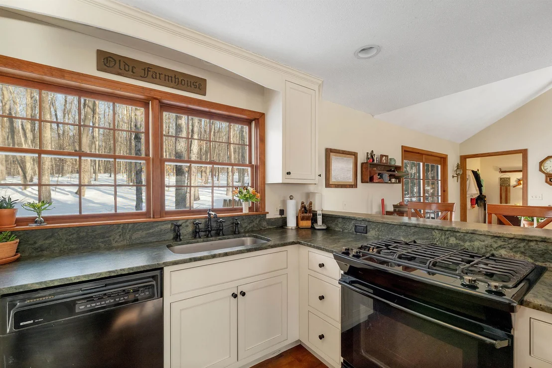 Photo of 9 Birchview