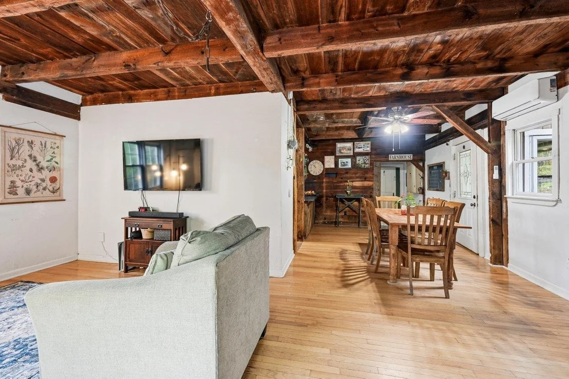 Photo of 236 Tolend