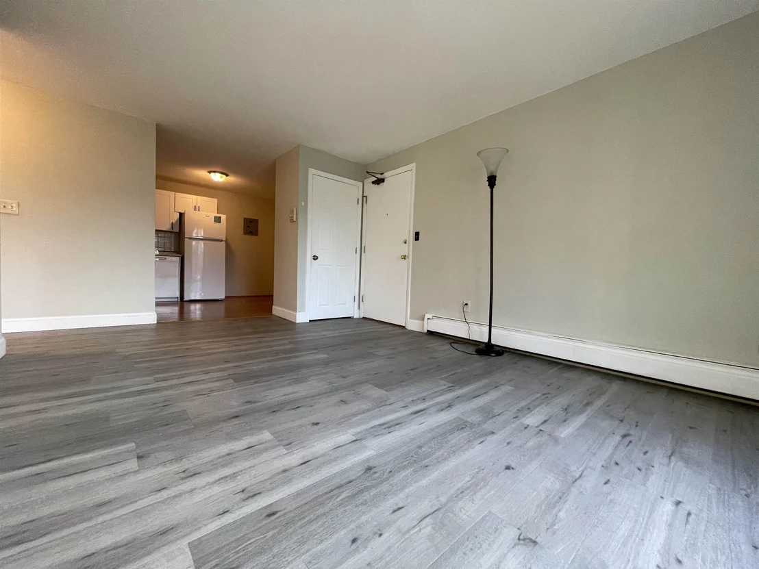Photo of Unit 21 at 124 Mammoth