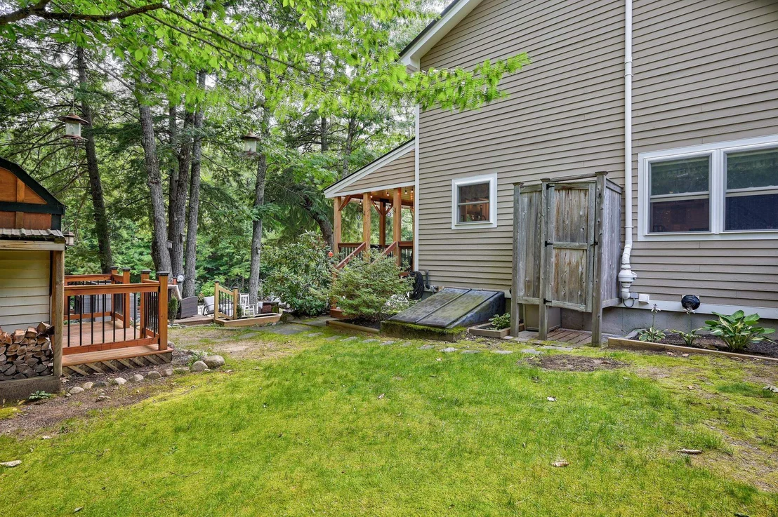 Photo of 633 Cobb Farm