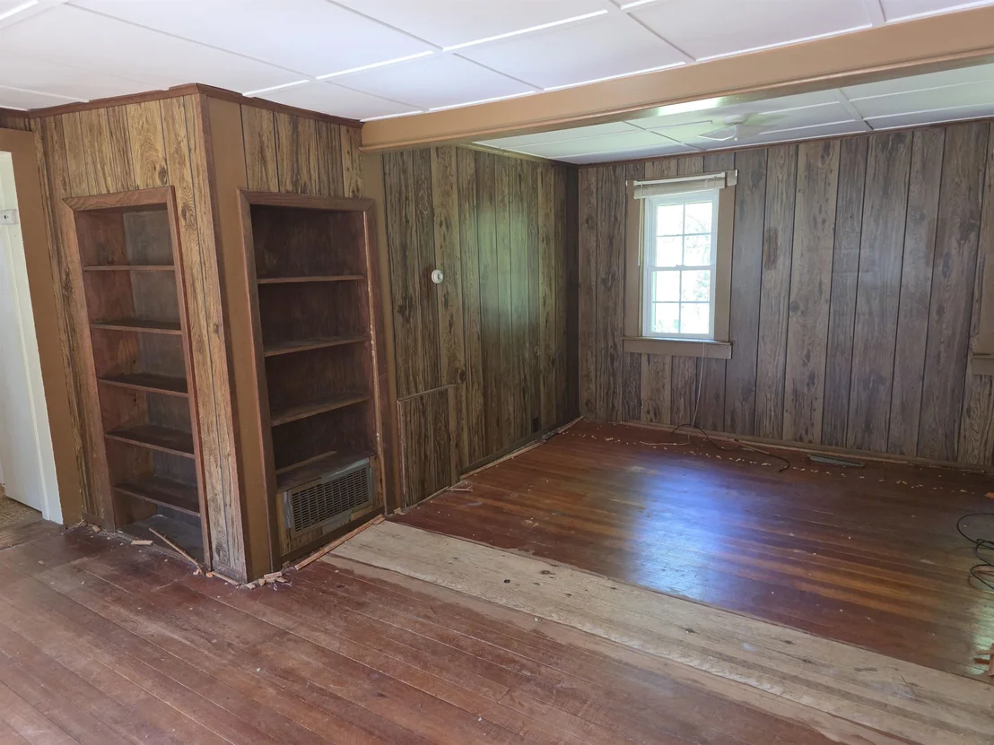 Photo of 139 Pleasant Valley