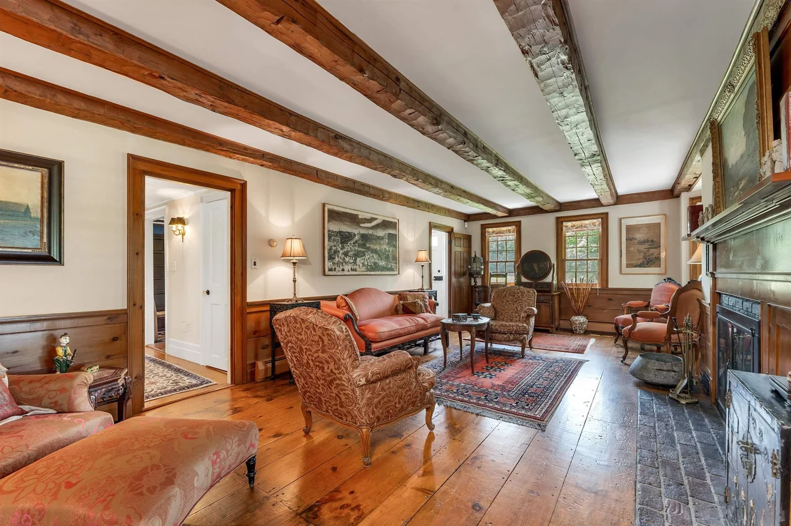 Photo of 108 Whitten Neck