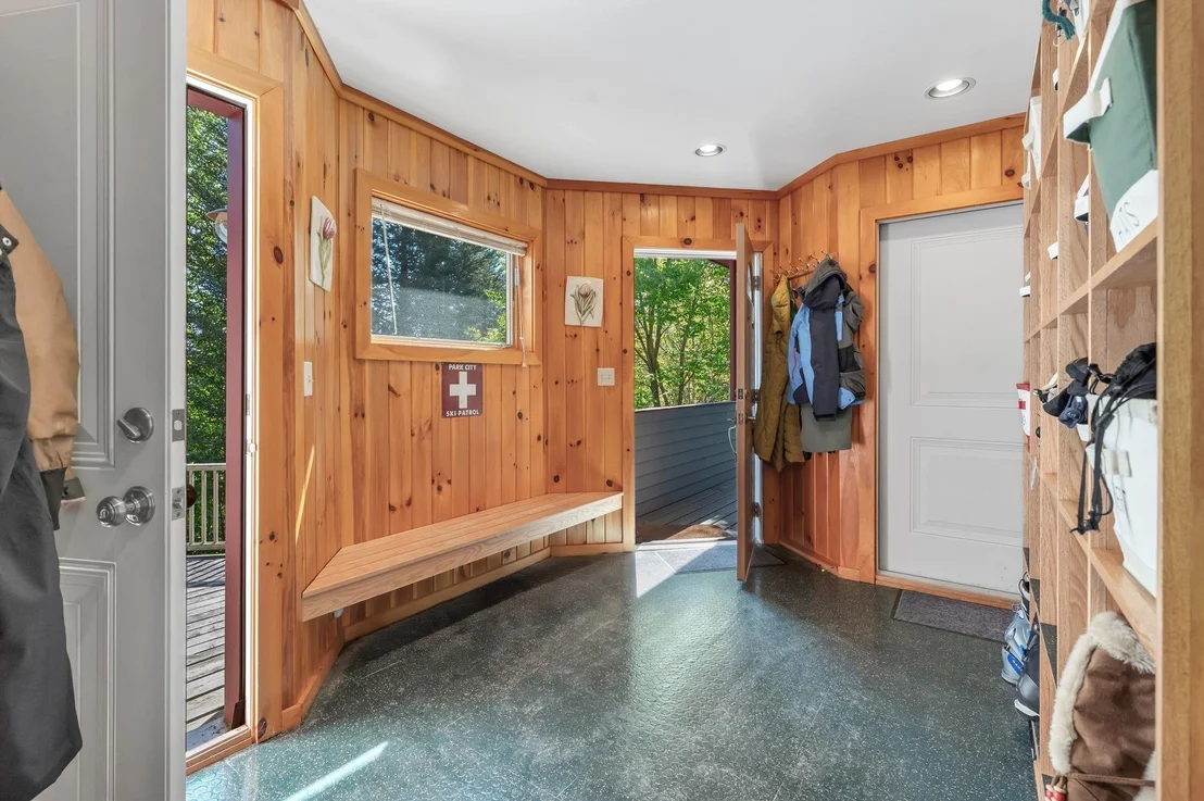 Photo of 33 Carinthia