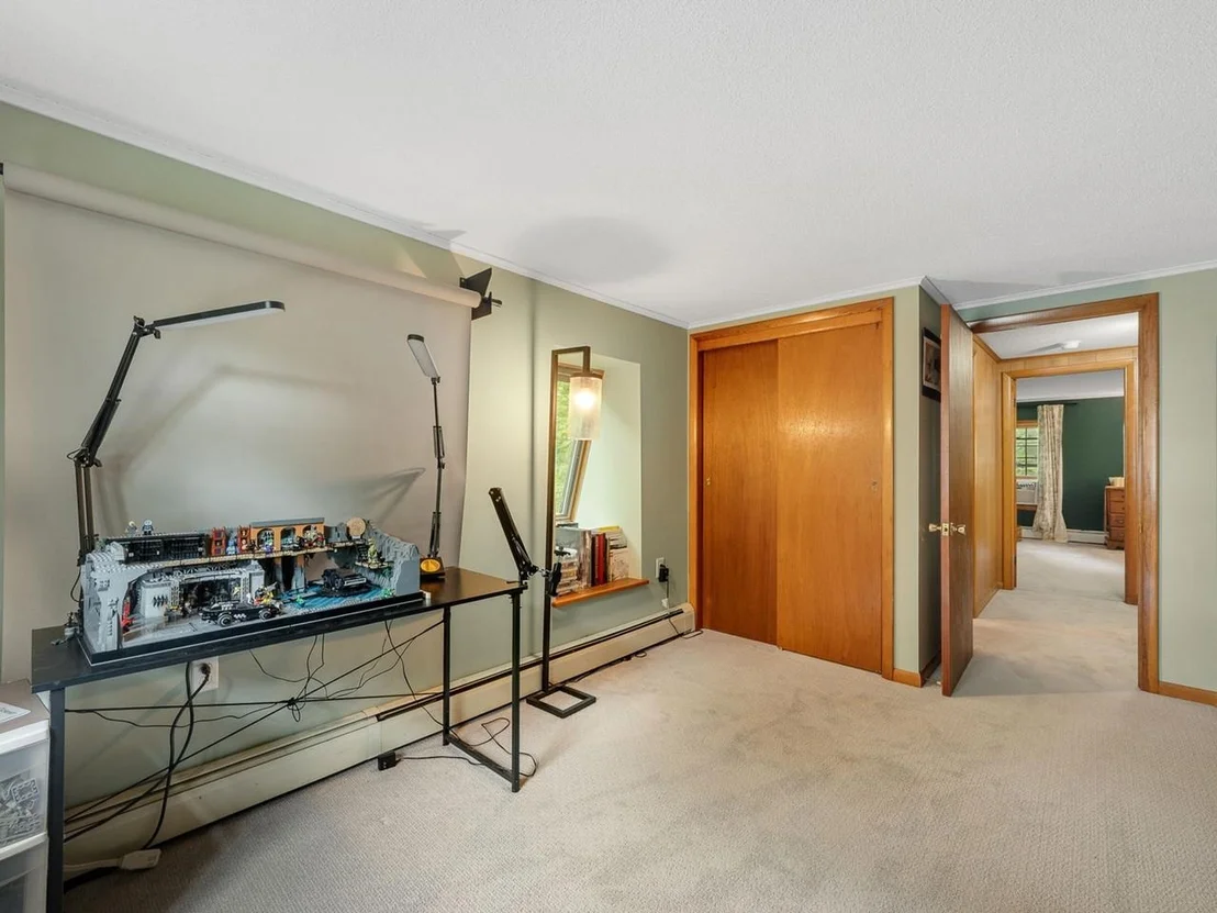 Photo of 1128 Hardscrabble