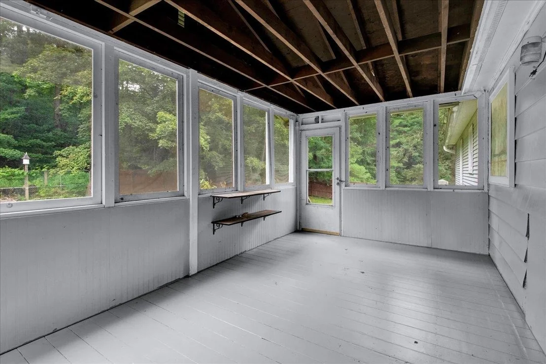 Photo of 9 Griswold