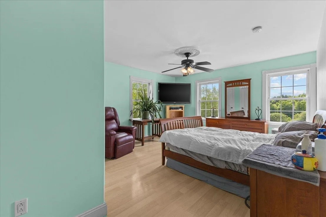 Photo of 413 Hibbard