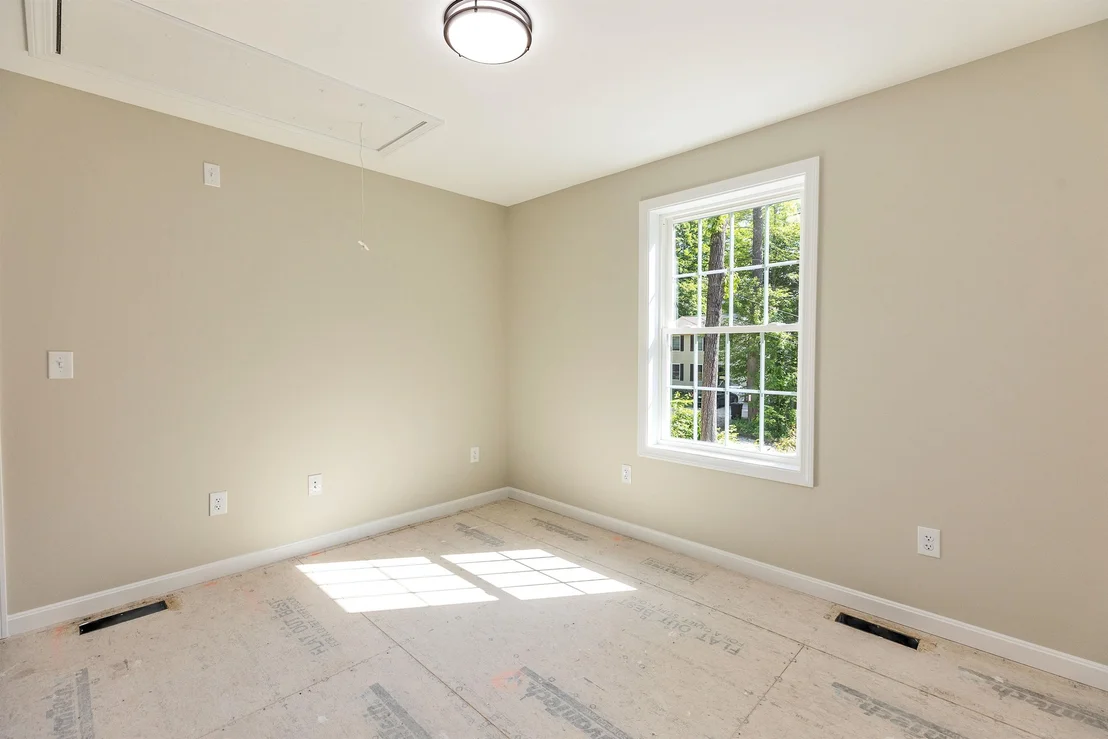 Photo of 32 Deerpoint