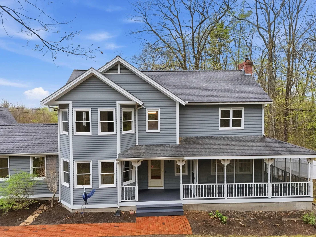 Photo of 142 Forestview