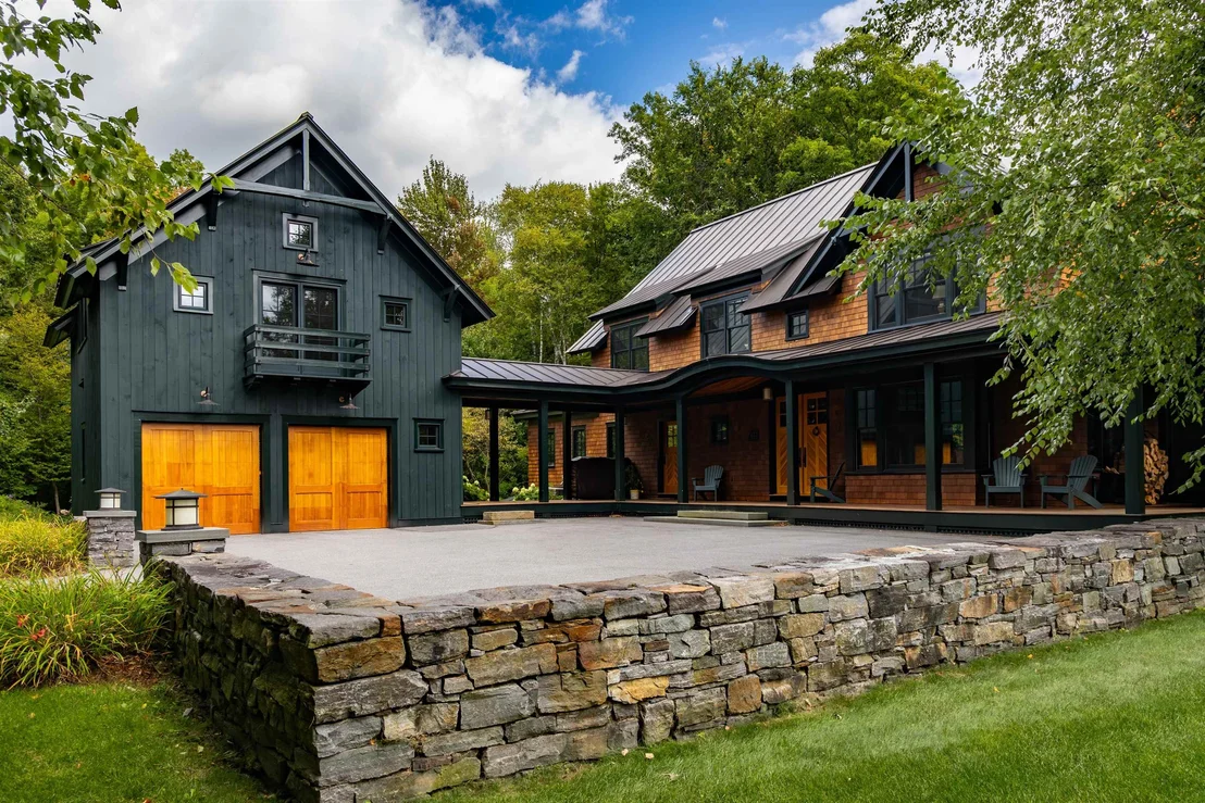 Photo of 422 Shagbark