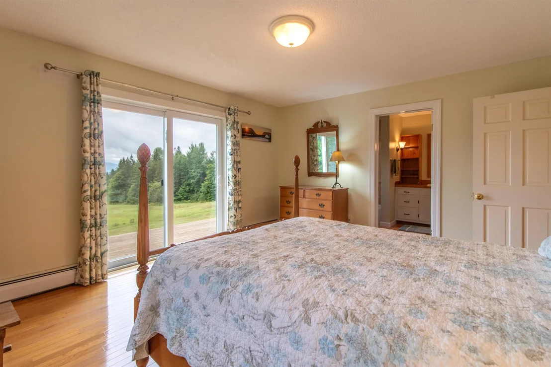 Photo of 388 Dolloff Pond