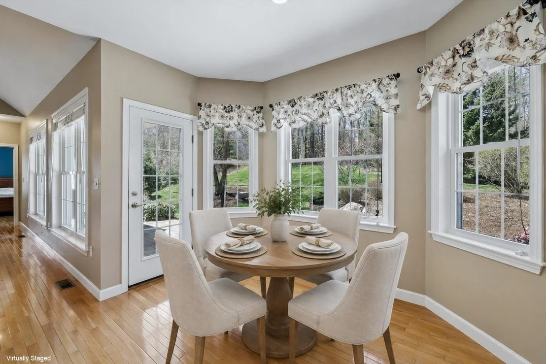 Photo of 32 White Pine