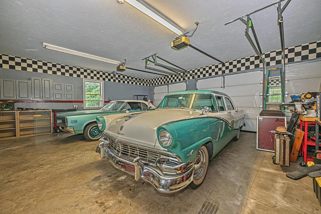 Photo of 72 Tenney