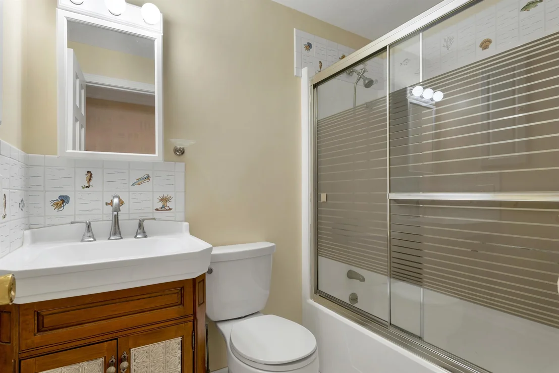 Photo of Unit N1 at 421 Ocean