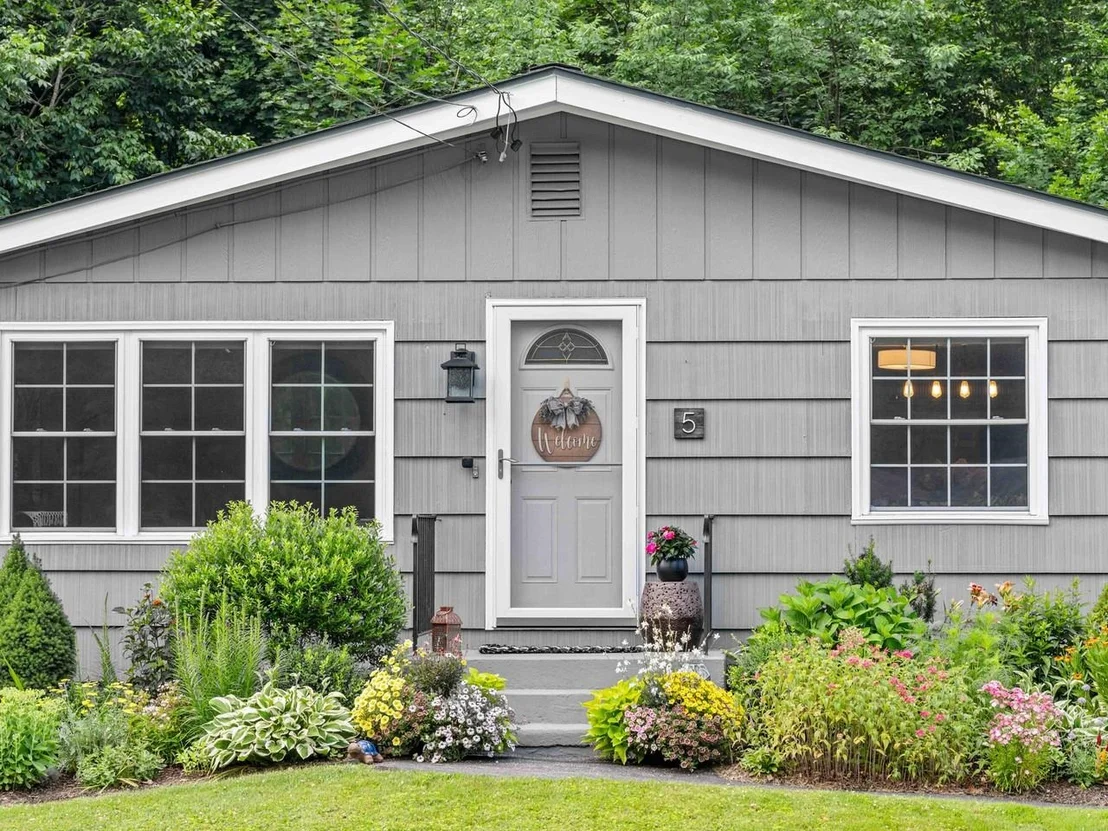 Photo of 5 Spruce