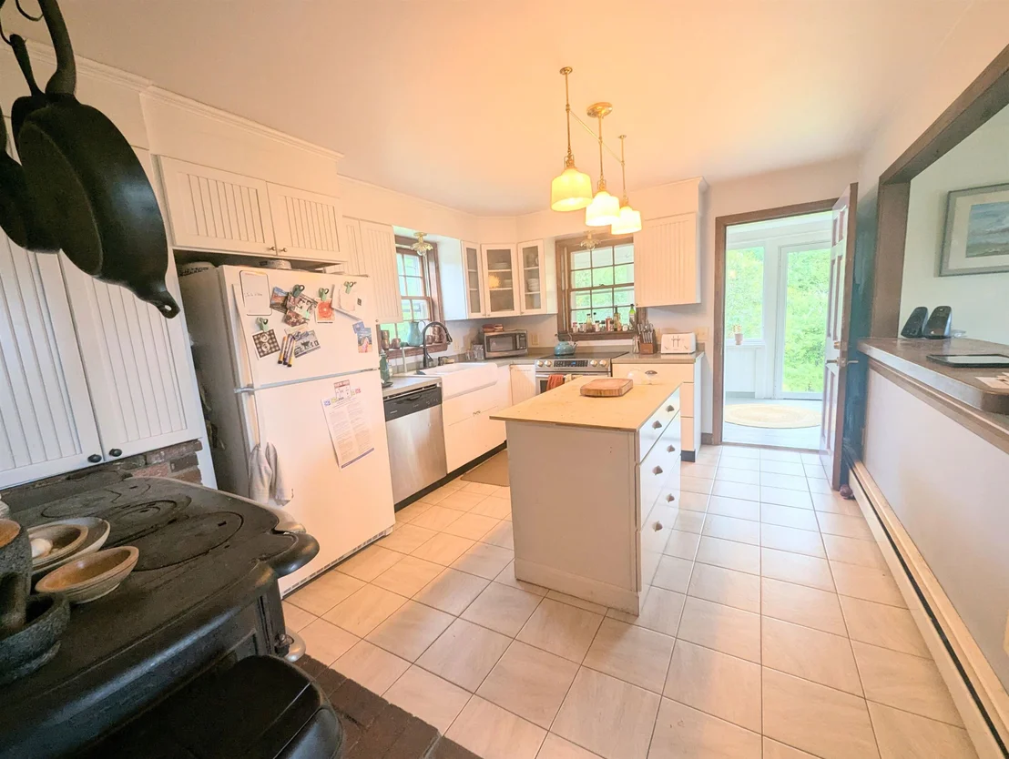 Photo of 3954 West Barnet