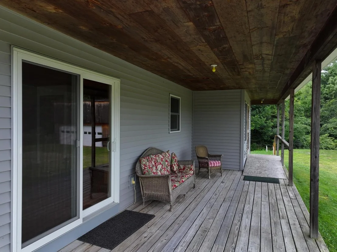 Photo of 150 Piney Woods