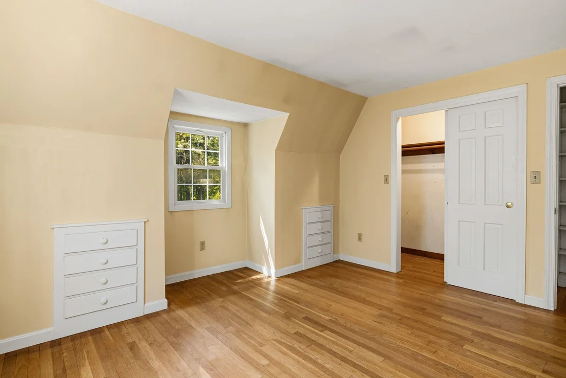 Photo of 140 Pioneer