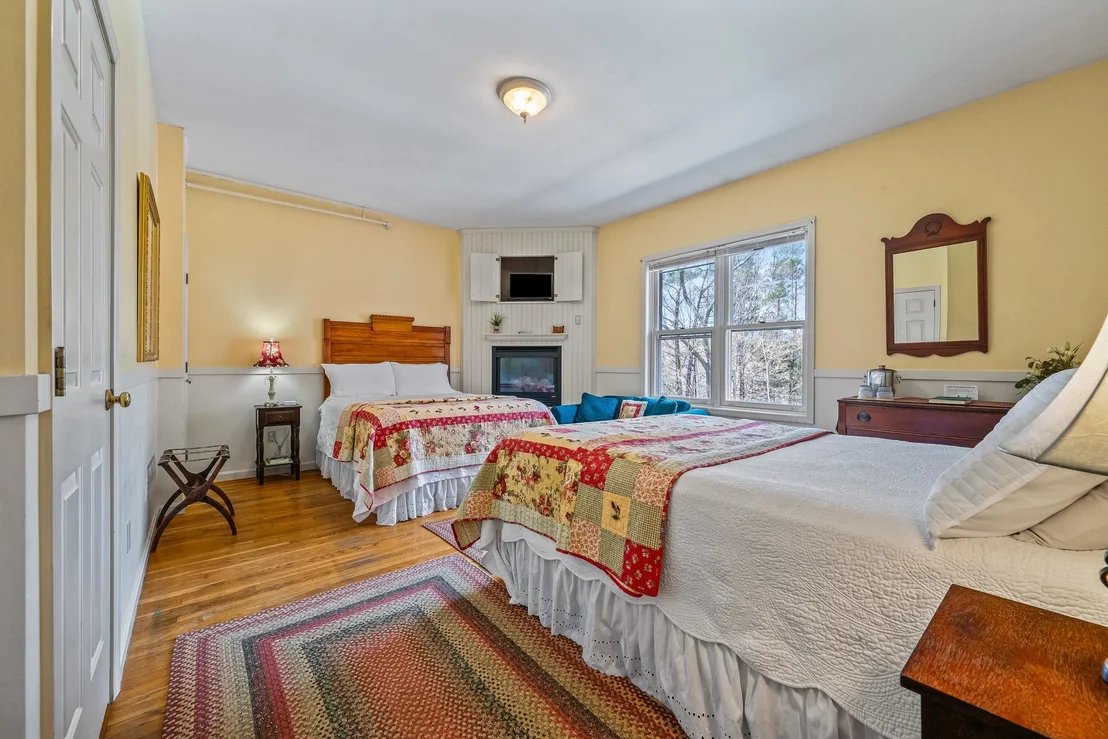 Photo of 12 Thorn Hill