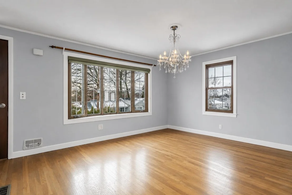 Photo of 354 Seames