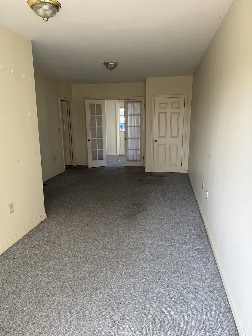 Photo of 127 Daniel Webster