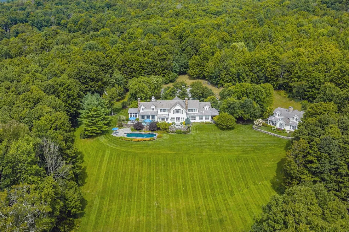 Photo of 325 Twin Willows