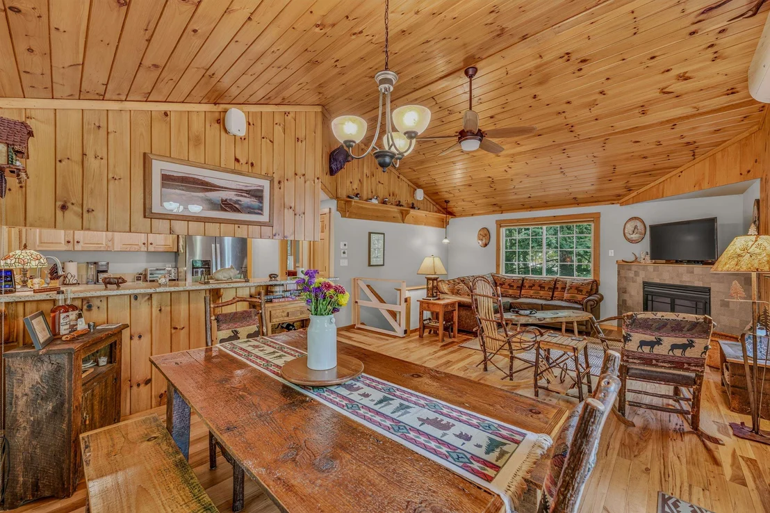 Photo of 32 Stoney Brook