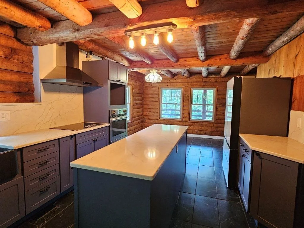 Photo of 423 Old Walpole