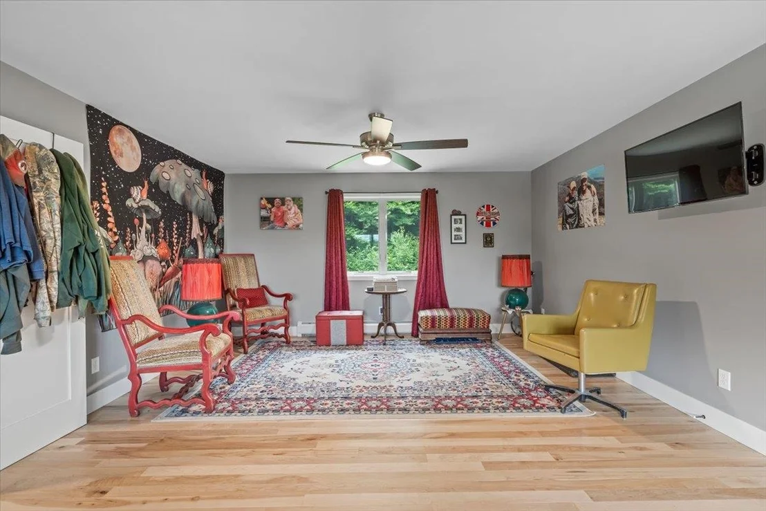Photo of 454 Codding Hollow