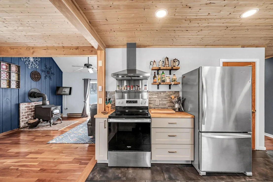 Photo of 36 Buckboard