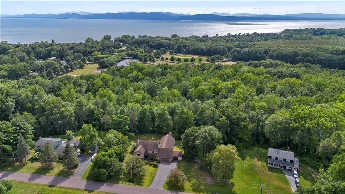 Photo of 230 Pine Meadow
