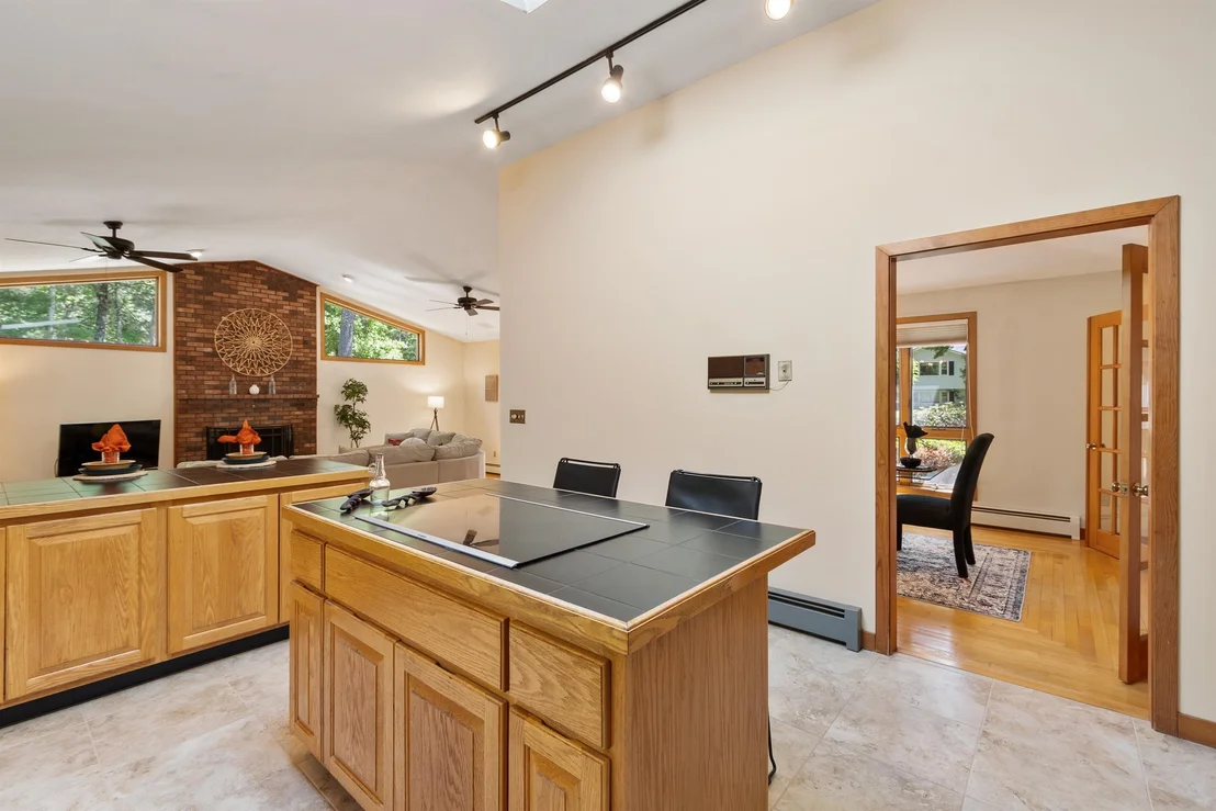 Photo of 6 Weston