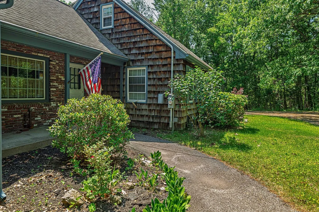 Photo of 7 Squamscott