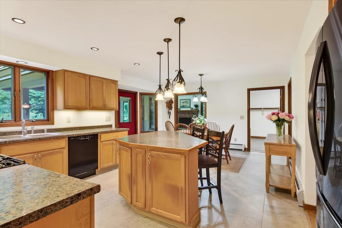 Photo of 243 Cricket Hill