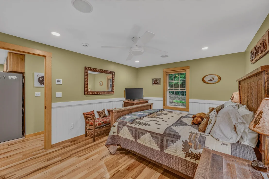 Photo of 32 Stoney Brook