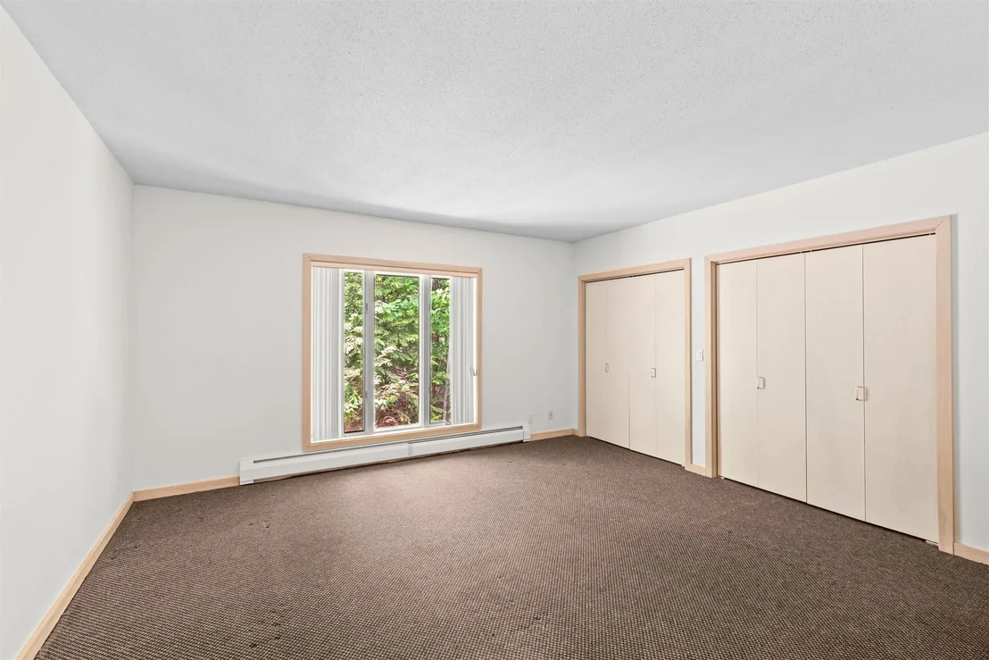 Photo of 14 Forest Ring