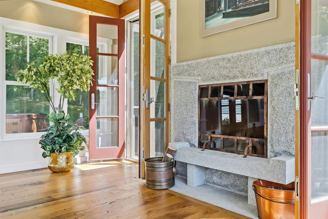 Photo of 1087 County