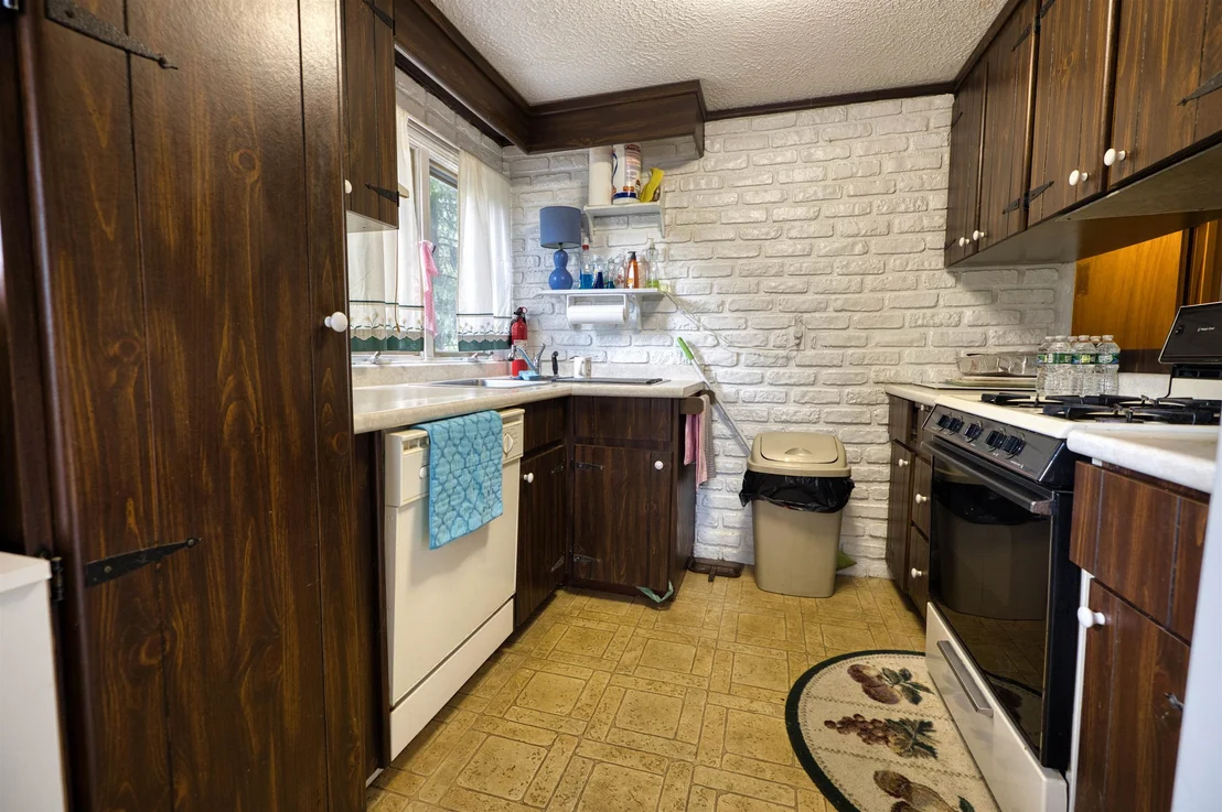 Photo of 463 Huckins