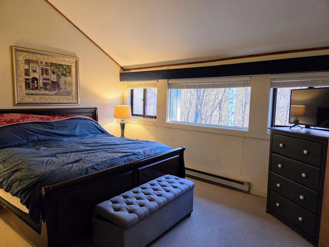Photo of Unit 2 at 36 Easterly