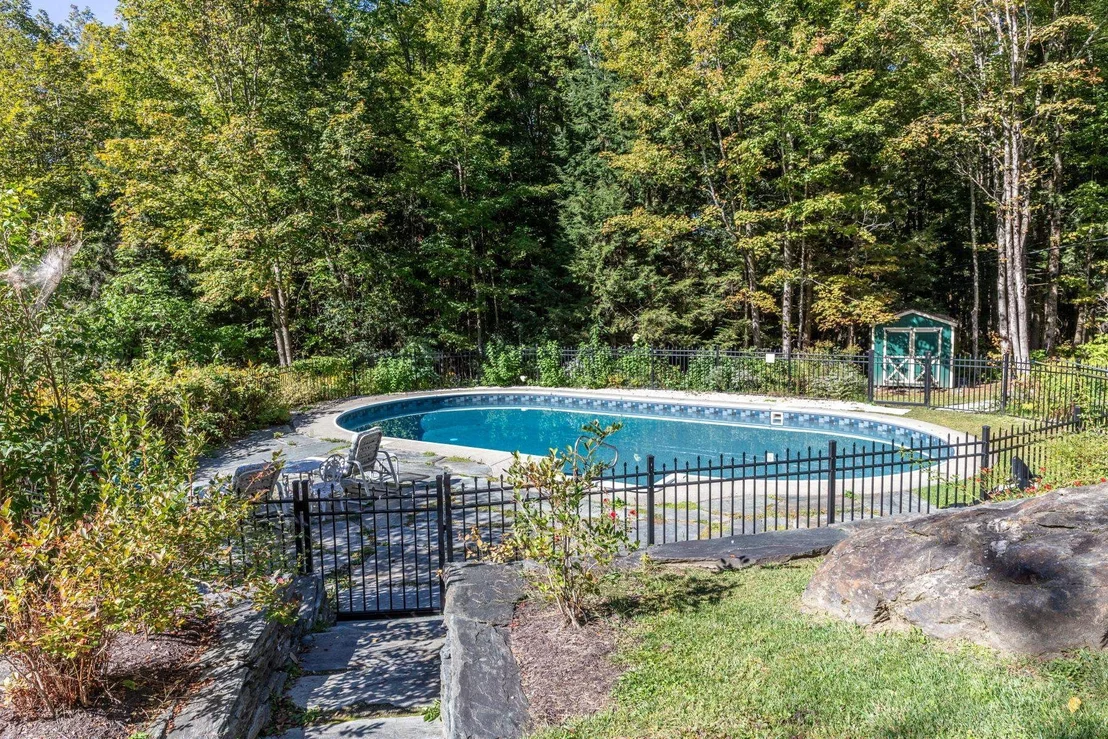 Photo of 835 Alpine View