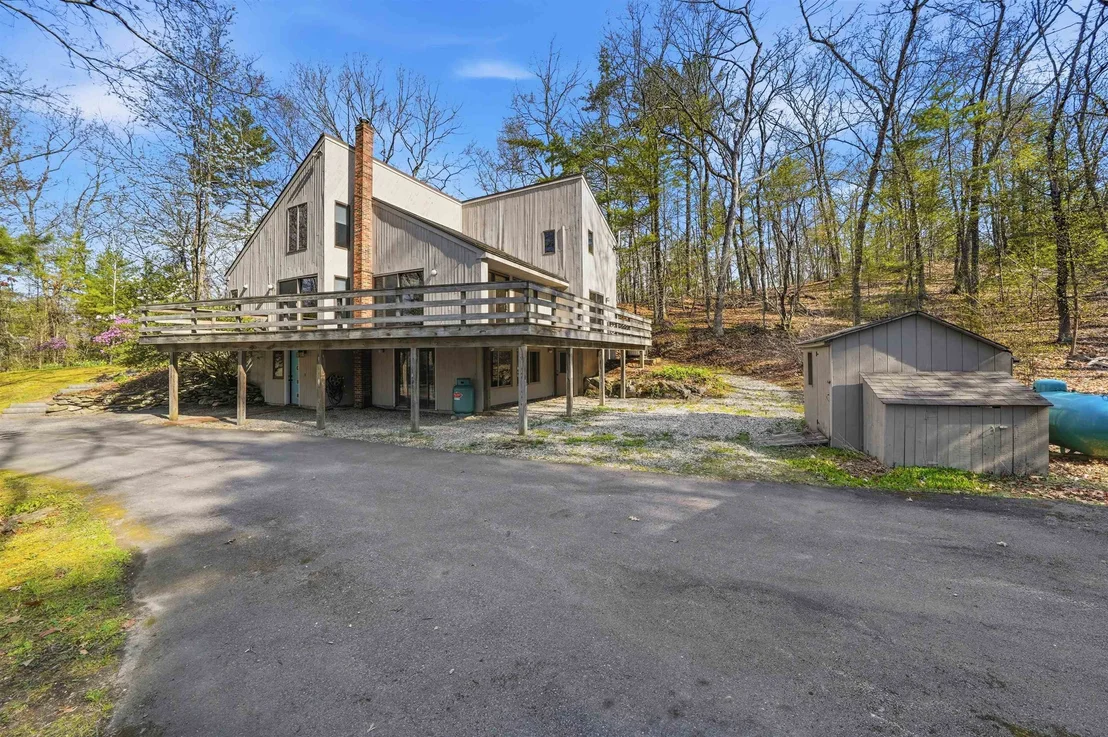 Photo of 88 Meetinghouse