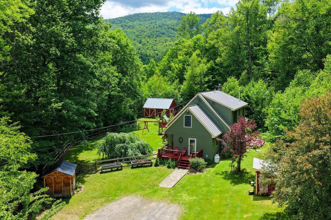Photo of 38 Stony Brook