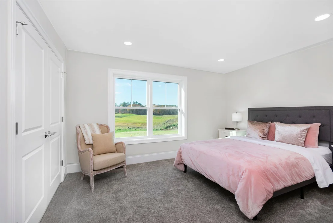 Photo of 8 Acadia