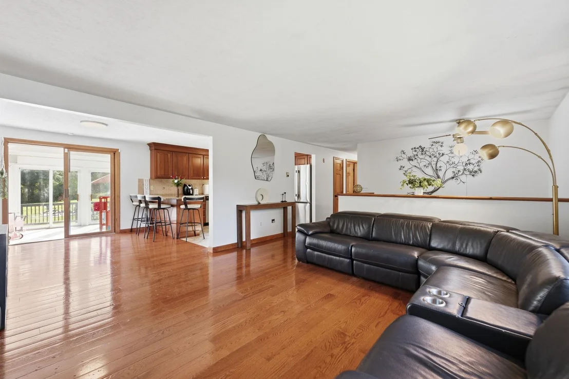 Photo of 12 Constance