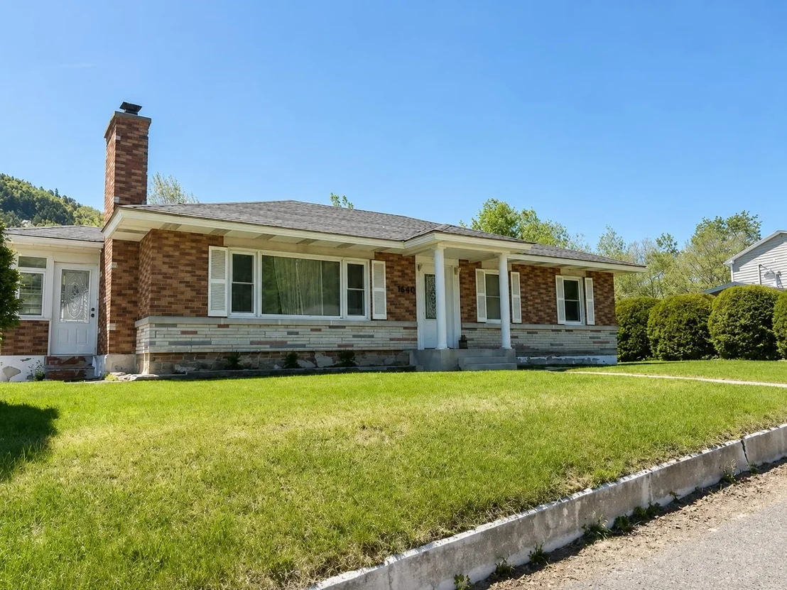 Photo of 471 Madison