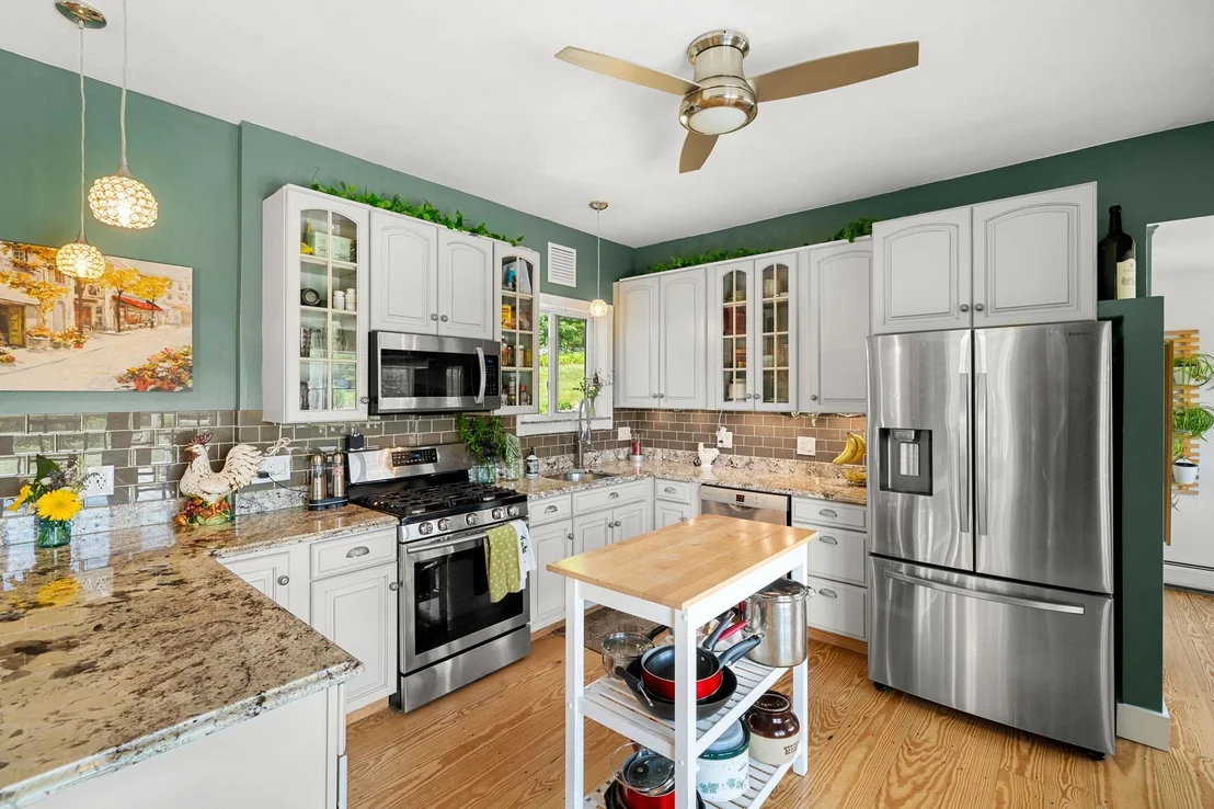 Photo of 1080 N Barnstead