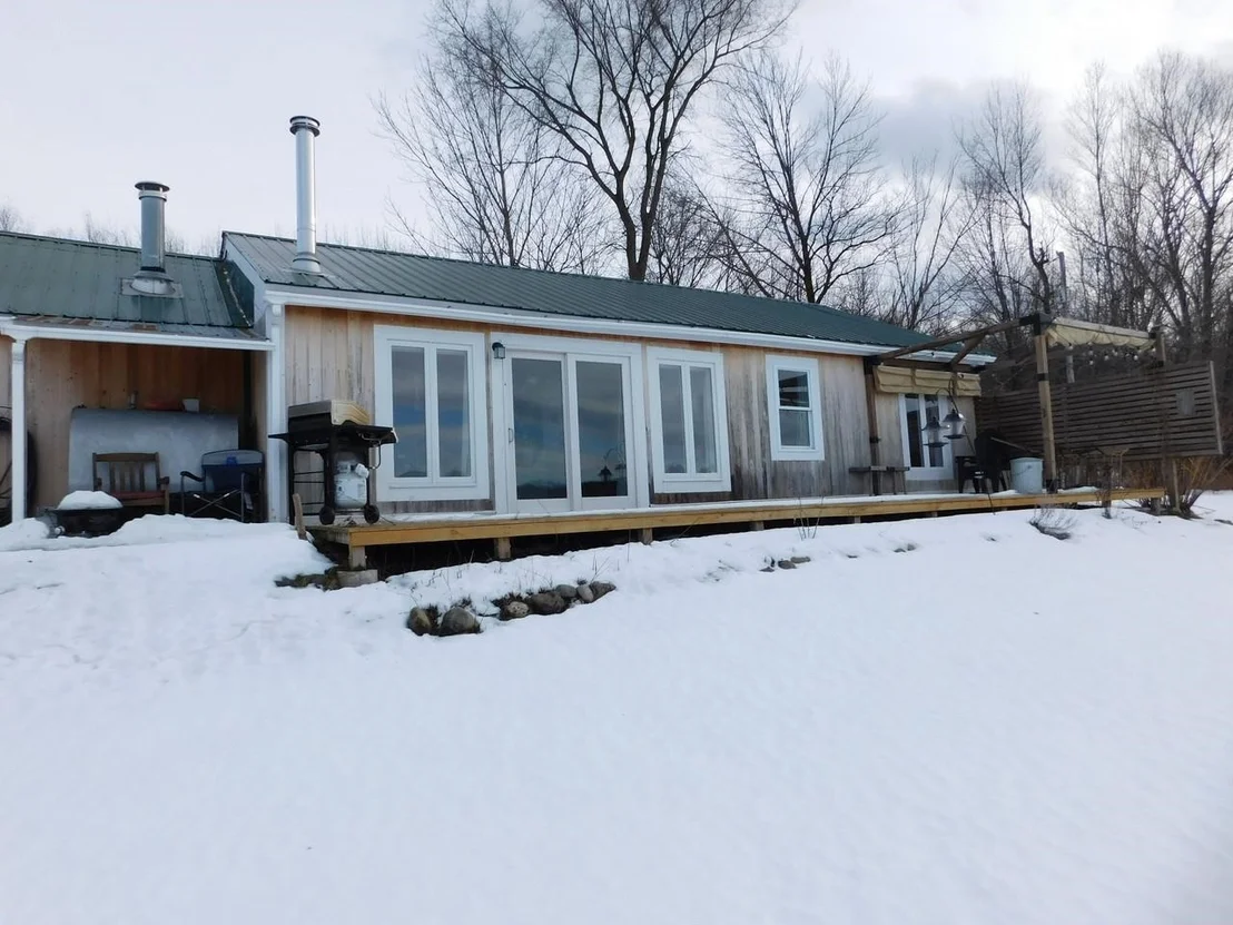 Photo of 2882 Perley