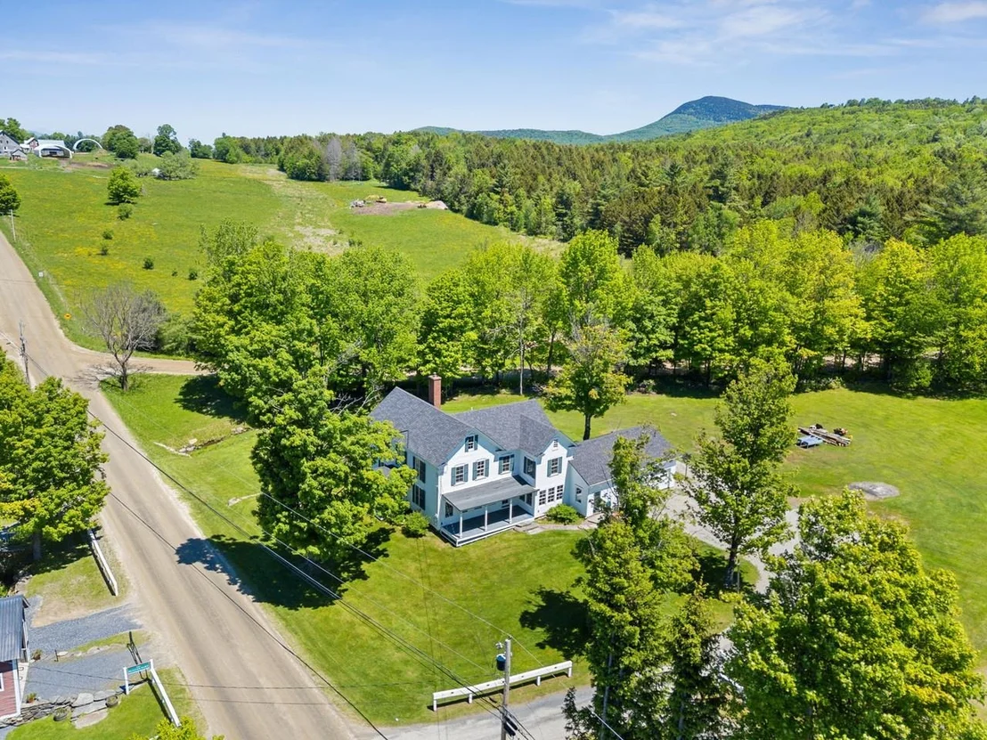 Photo of 609 Common