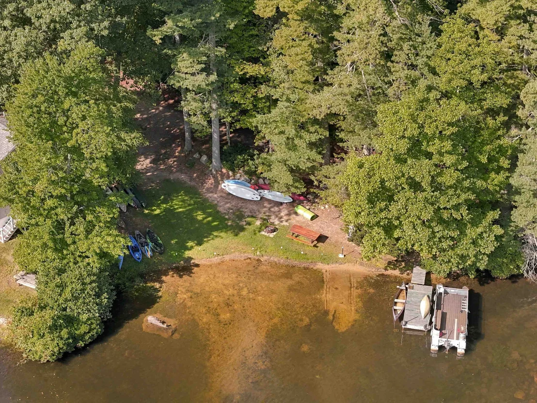 Photo of 13 Beach Head