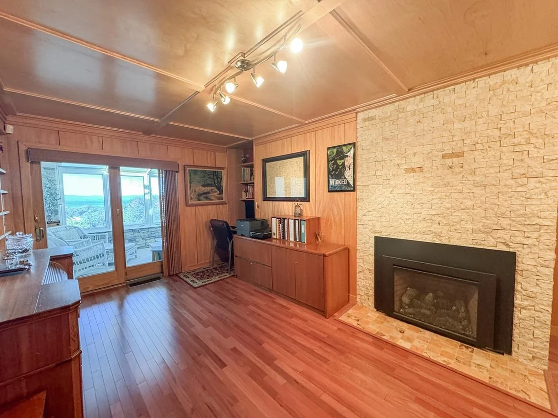 Photo of 165 Crescent