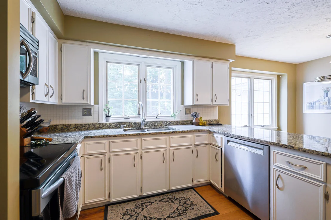 Photo of 20 Buttonwood